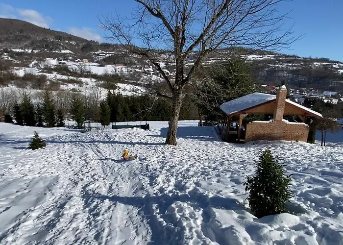 Detska - Cozy Retreat Near The Forest Zupkov