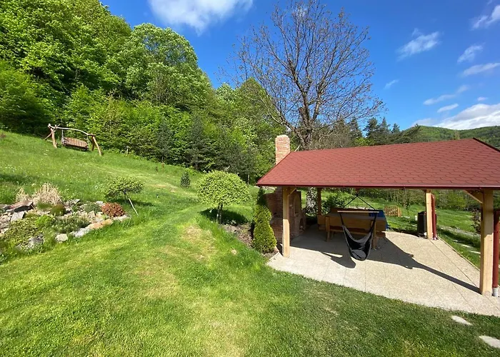 Detska - Cozy Retreat Near The Forest 샬레