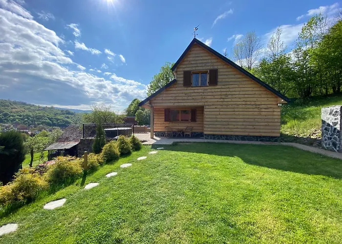 Detska - Cozy Retreat Near The Forest 샬레 Zupkov